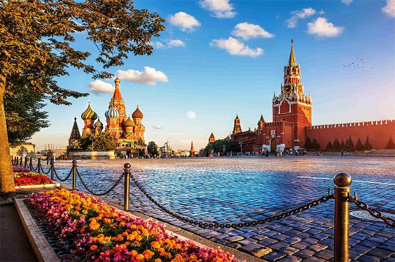 Красивые места в Москве летом (20 фото)